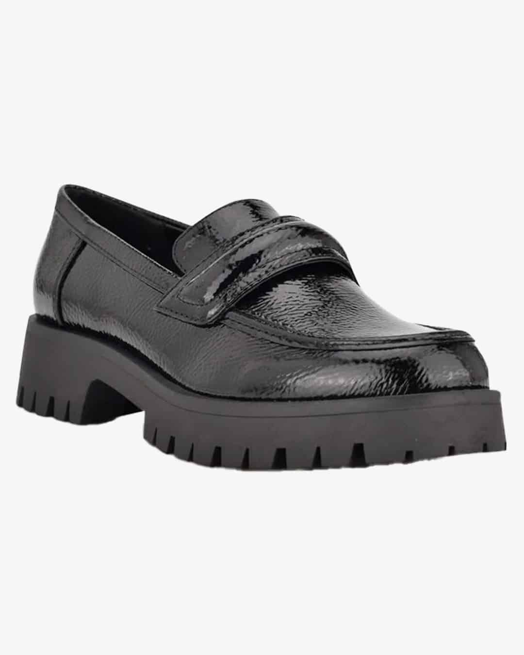 narrow women's loafers